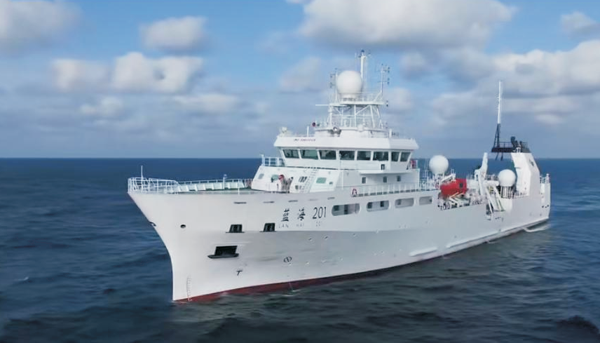 Hudong Zhonghua made 3000 tons of fishery research ship using our damping paint